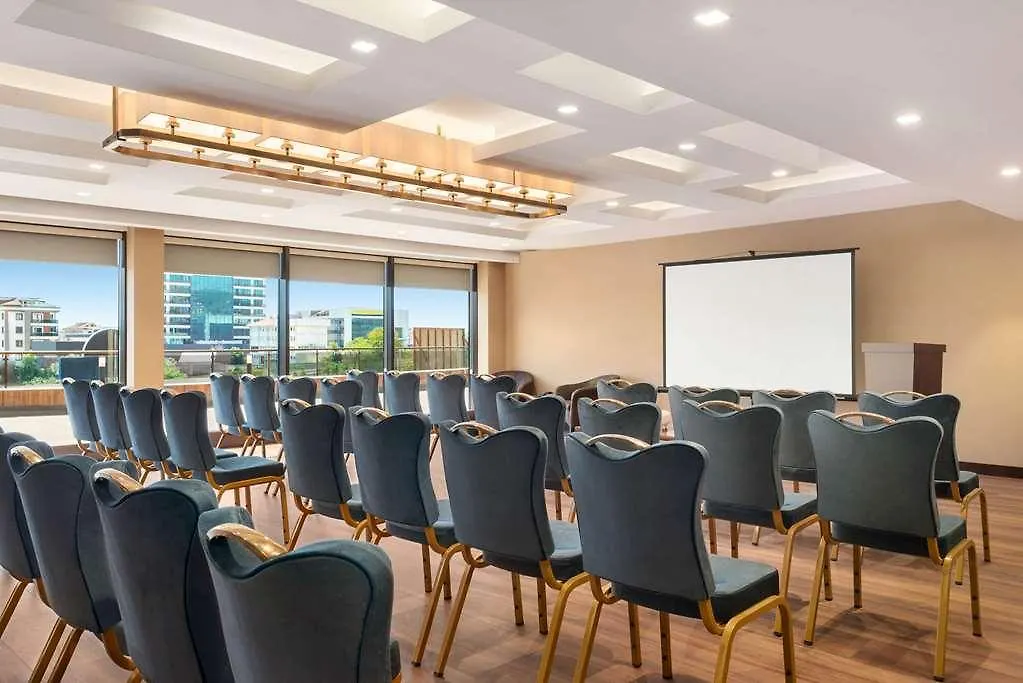 Days Hotel By Wyndham Istanbul Maltepe 4*,  Turkiet